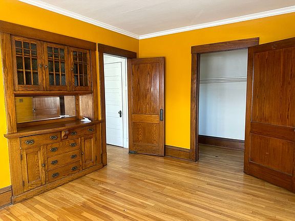 2nd image of 1705 Hague Ave APT 4
