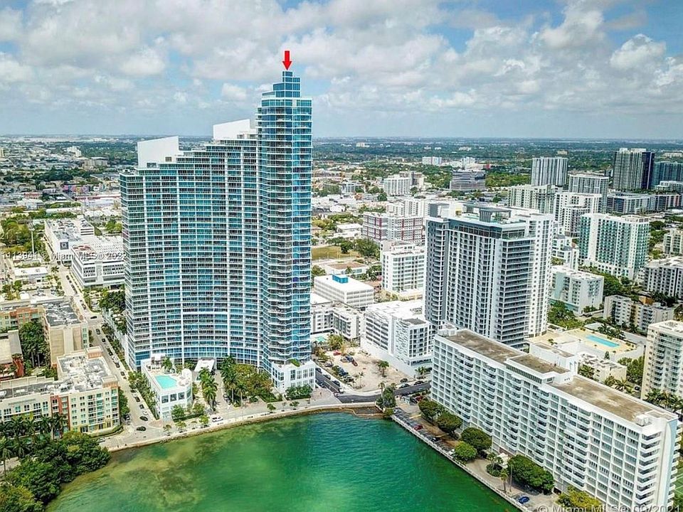 1st image of 2020 N Bayshore Dr APT 3204