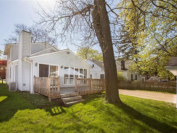 5th image of 8100 Lynway Ave