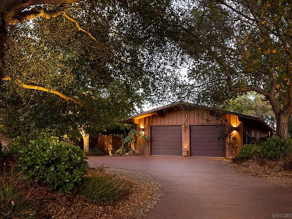 2nd image of 23427 Calistoga Pl