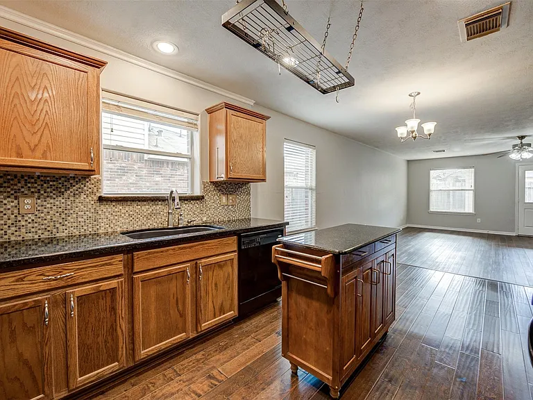 6703 Northridge Trace Ln — Photo 8