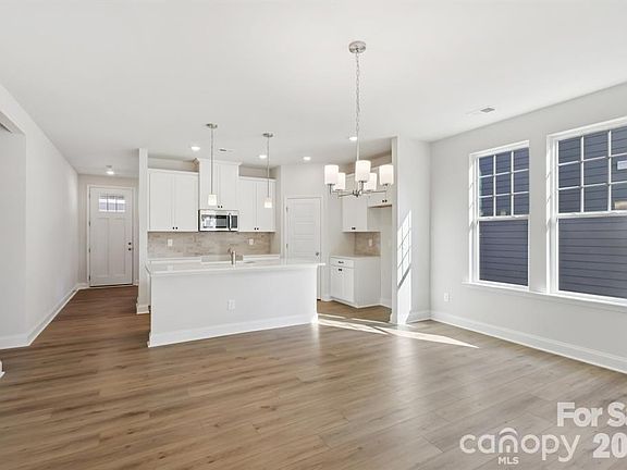 5th image of 9609 Pointer Rd #79