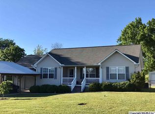 80 Dee Cir, Guntersville, AL 35976