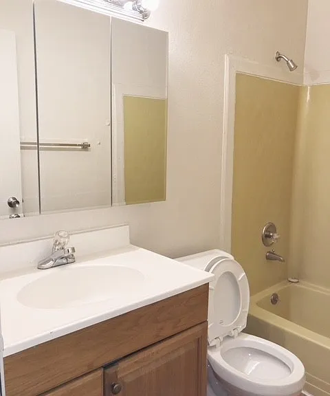 1011 W 76th Ave — Photo 15