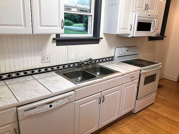 5th image of 5629 Chamberlayne Ave
