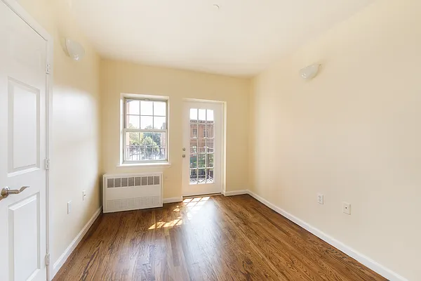 Rented by Compass | media 16