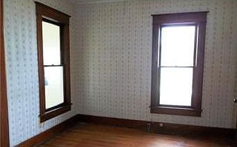 3rd image of 300 Lincoln St