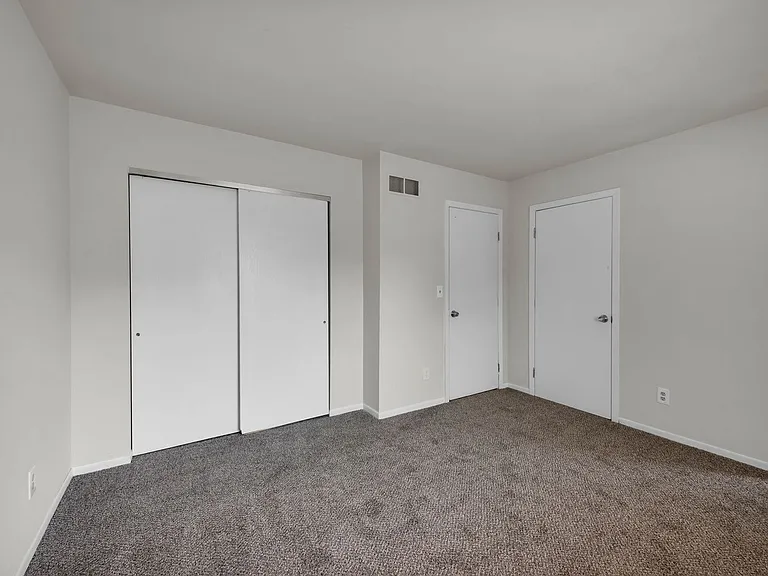 2700 Queenswood Dr — Photo 19