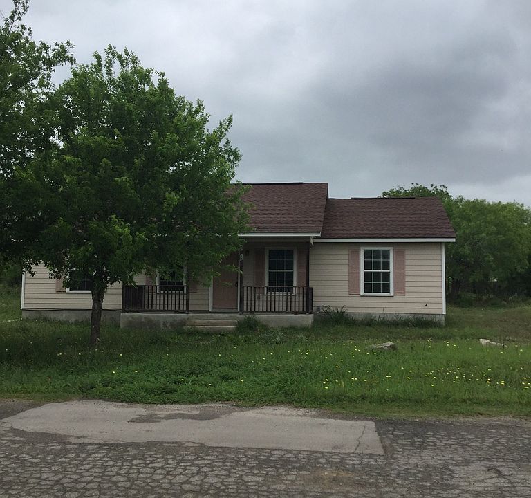 1st image of 131 Latin Ave