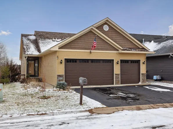 8979 Parkview Cir, Chisago City, MN 55013