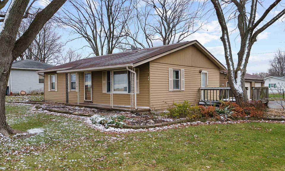1st image of 906 Park Dr
