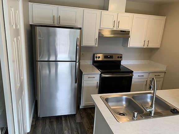 4th image of 7980 200th St NE #88