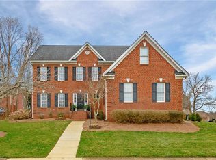 1025 Keswick Ln, Clemmons, NC 27012