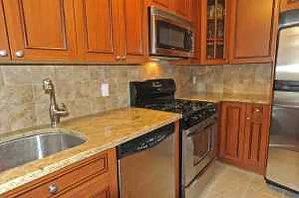 Rented by Brooklyn Heights Real Estate Inc | media 36