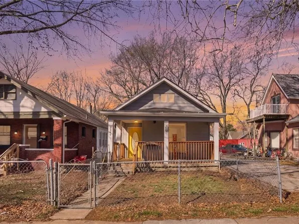 3308 Tracy Ave, Kansas City, MO 64109