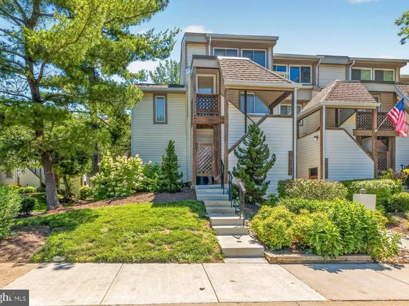 18273 Leman Lake Dr #601, Olney, MD 20832