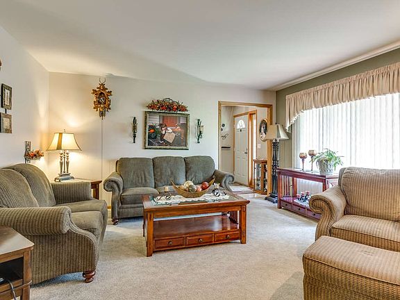 5th image of 6220 Oakbury Dr