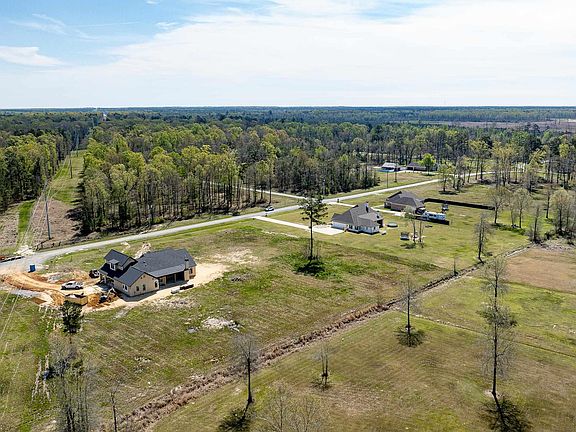 5th image of 203 Le Coude Rd