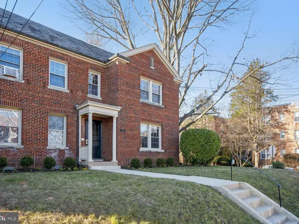 2236 40th Pl NW, Washington, DC 20007