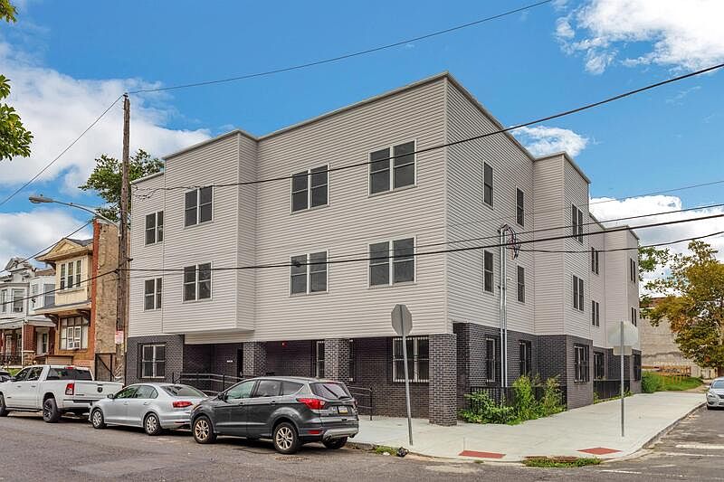 1st image of 1200 W Loudon St Unit 301