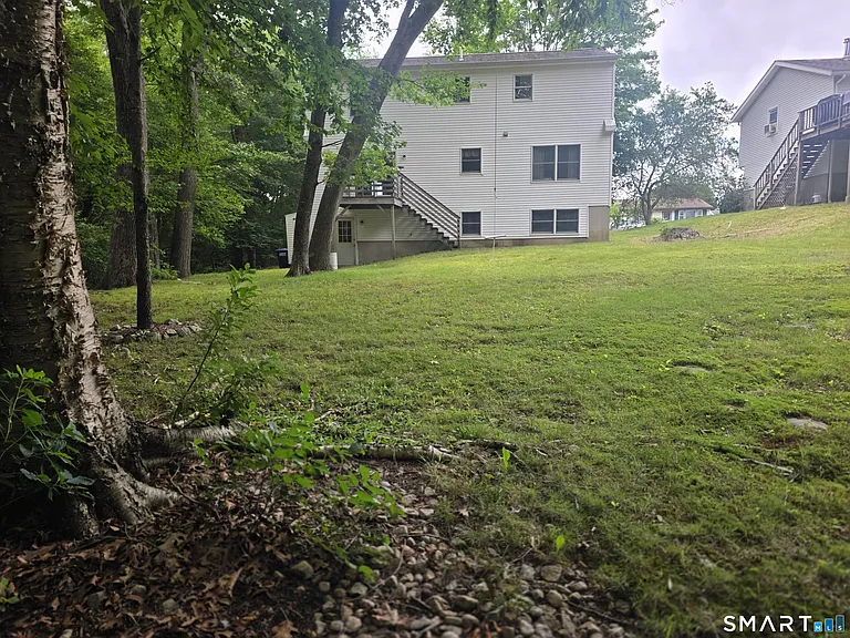 15 Elizabeth Dr — Photo 26
