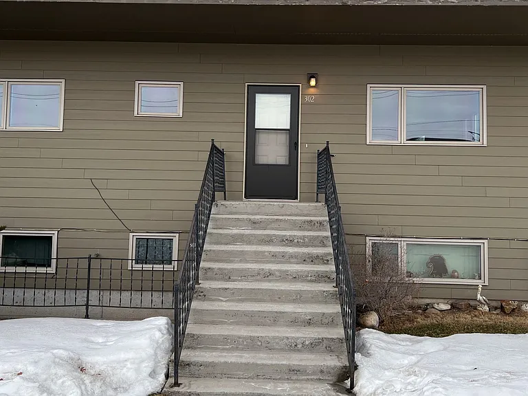 302-308 N 11th Ave — Photo 8
