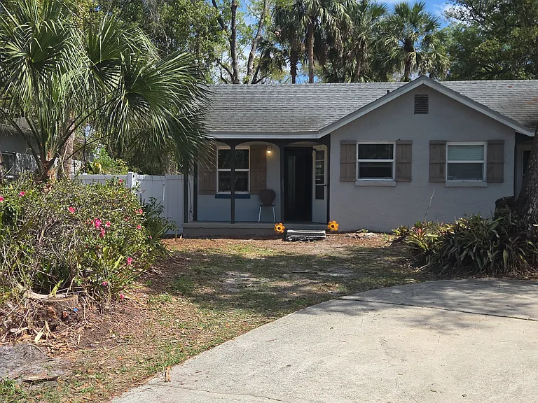 1311 Pine Ave — Photo 13