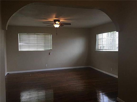 4th image of 3020 Van Buren Ave