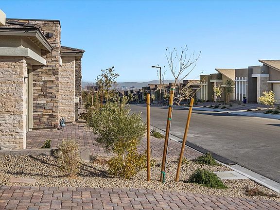3rd image of 12484 Heritage Bend Dr