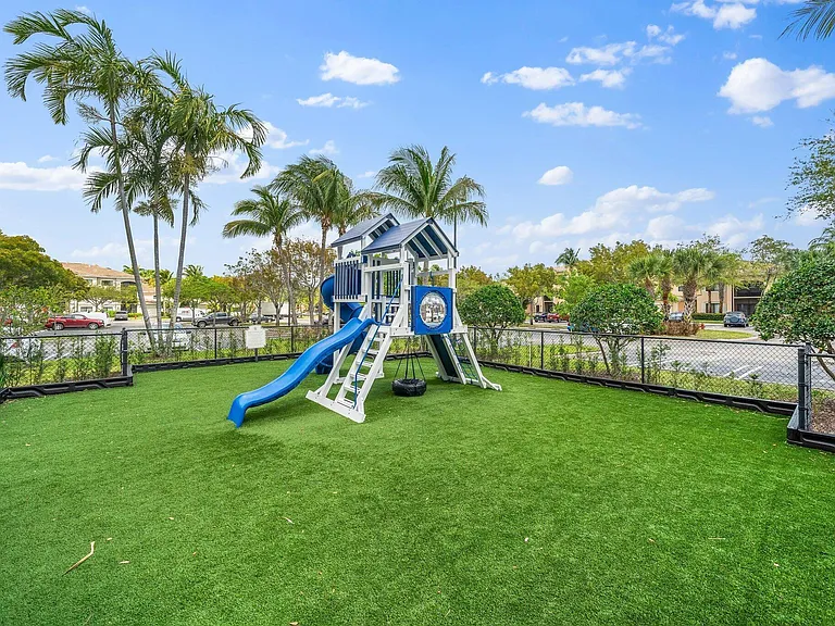 2725 Anzio Ct #107 — Photo 31
