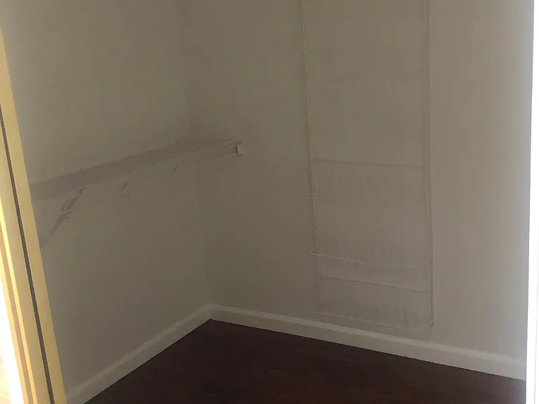 7258 Valley View Ct — Photo 18