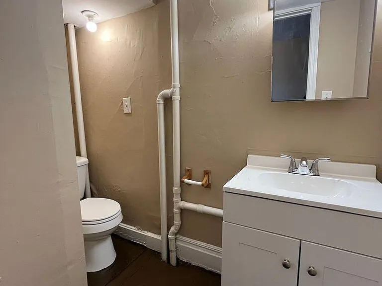 722 East Ave — Photo 6