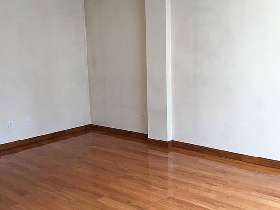 3rd image of 139-30 34th Ave #4B