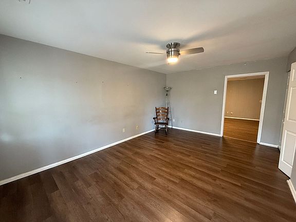 3rd image of 2906 Navajo Ave