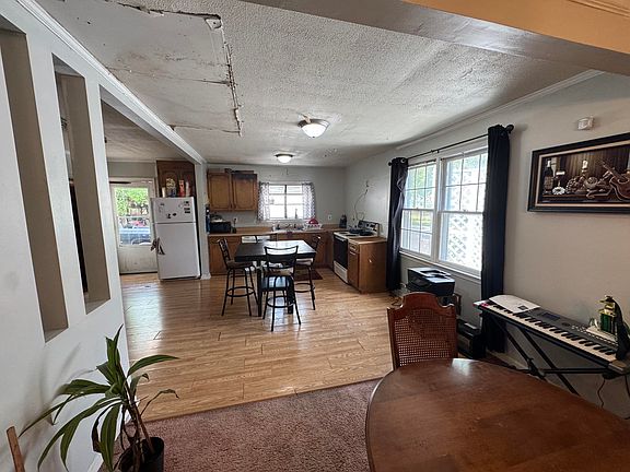 4th image of 467 Robney Dr