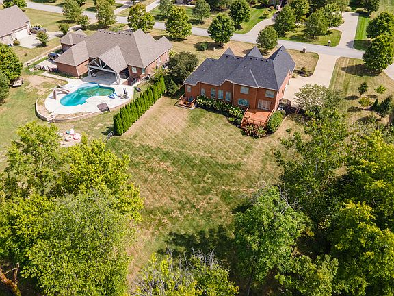 4th image of 728 Chinkapin Dr