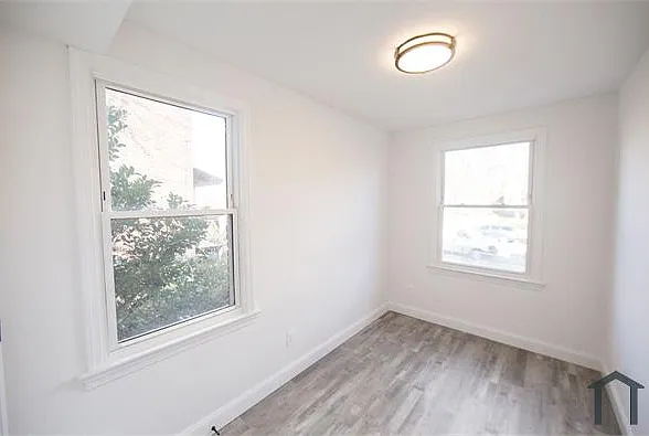 431 Brandywine St SE #101 — Photo 7