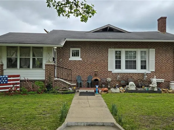 411 W 2nd St, Coffeyville, KS 67337