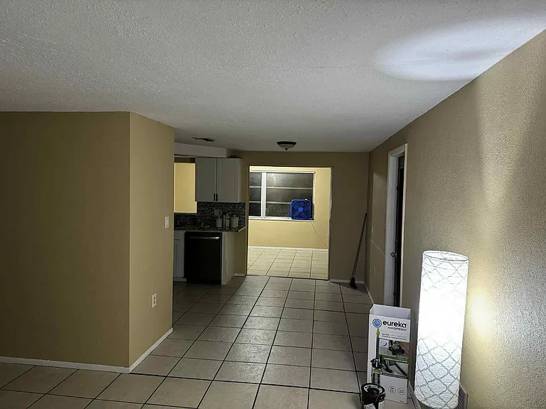3628 Oxford Dr — Photo 3