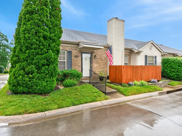 569 Goldon Trophy Trl, Lexington, KY 40514