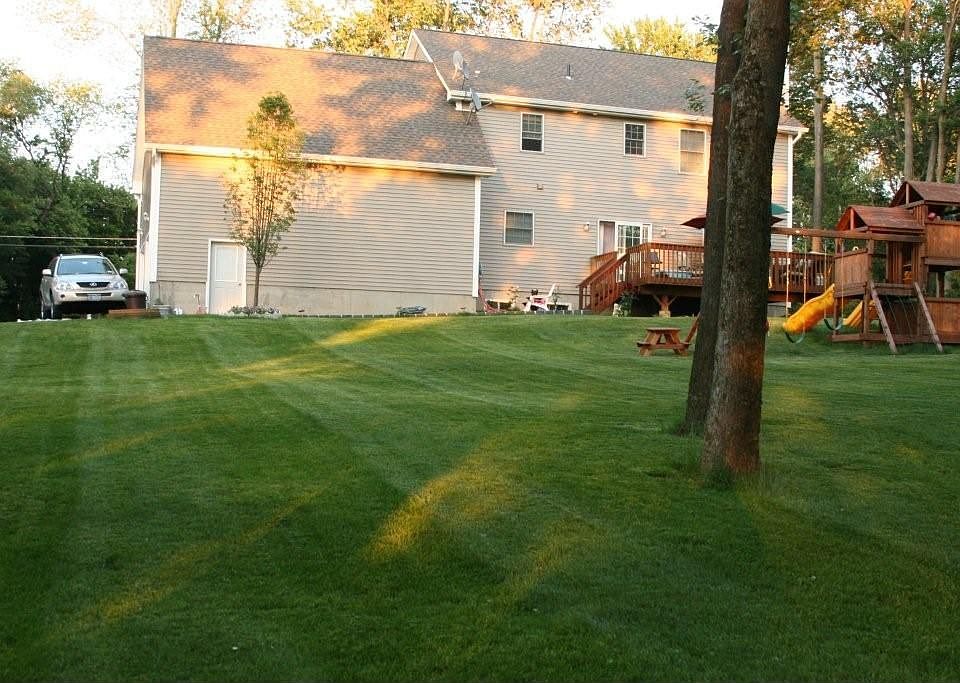 2nd image of 11 Walnut Dr