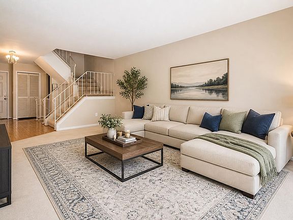 3rd image of 1237 Oakwood Ct