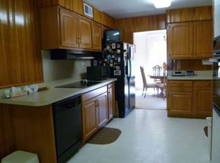5720 Old Pfeiffer Ln, Blue Ash, OH 45242