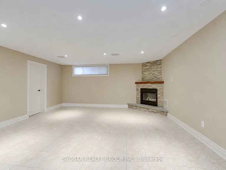 42 Norgrove Cres — Photo 18