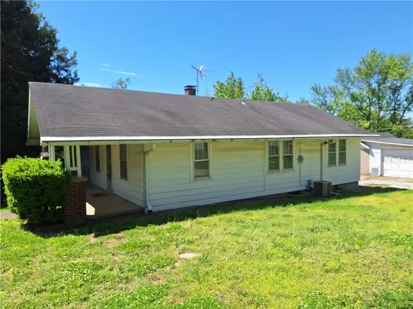 210 N Glenwood Ave, Independence, MO 64053