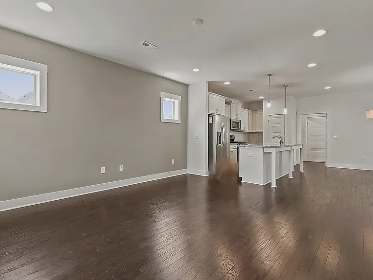 6260 Taylor Rd — Photo 8
