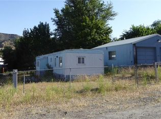 300 Electric Pl, Electric City, WA 99123