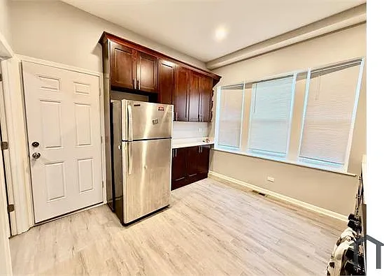 2159 N Laramie Ave — Photo 6