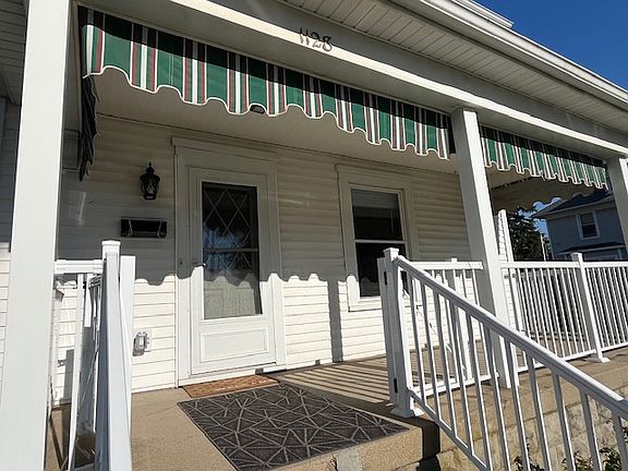 2nd image of 1128 Washington Ave