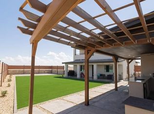 945 Ponderosa Pine Dr, Socorro, TX 79927